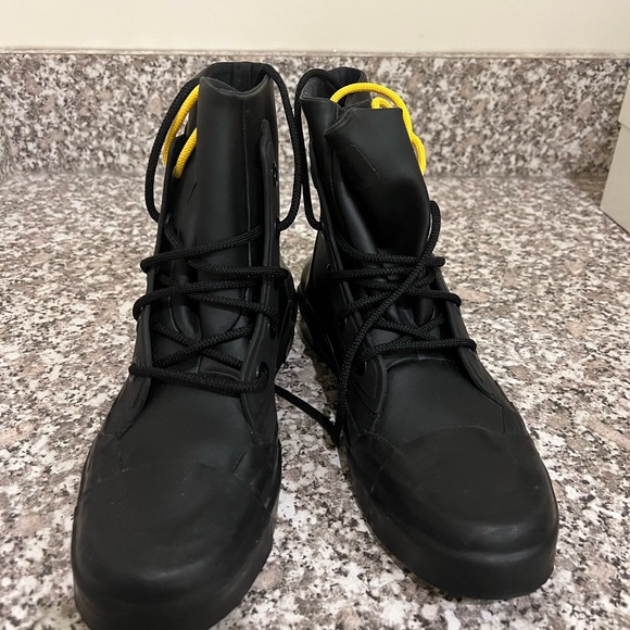 Too big for me - Picture 3 of 5